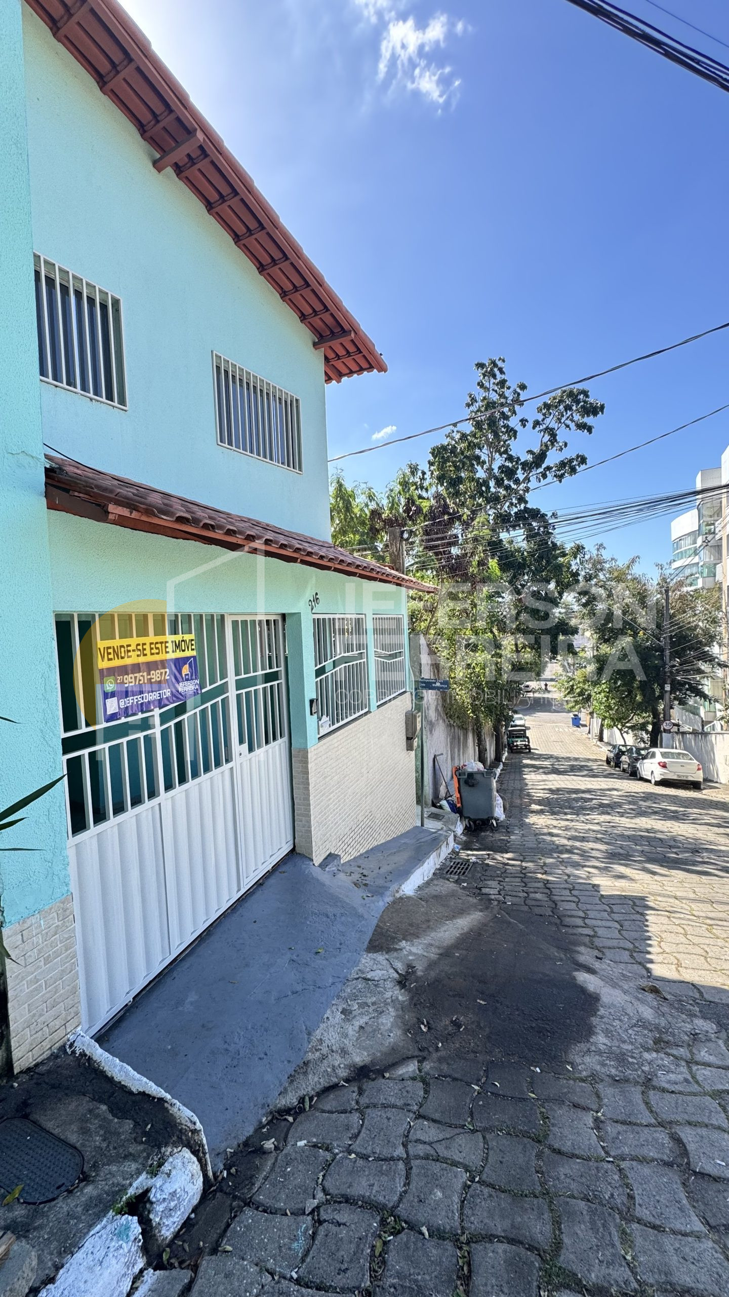 Casa 04 Qts - em Vitória B. República